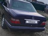 Mercedes-Benz E 220 1995 года за 1 800 000 тг. в Жанаарка – фото 4