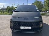 Hyundai Staria 2023 года за 25 900 000 тг. в Астана