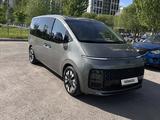 Hyundai Staria 2023 года за 25 900 000 тг. в Астана – фото 2
