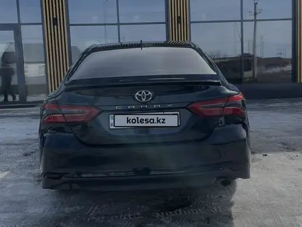 Toyota Camry 2019 года за 12 800 000 тг. в Астана – фото 4