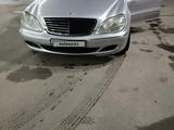 Mercedes-Benz S 320 2000 годаfor3 700 000 тг. в Алматы – фото 4