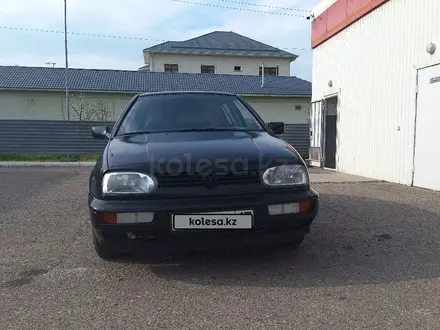 Volkswagen Golf 1996 года за 1 650 000 тг. в Сарыагаш – фото 3