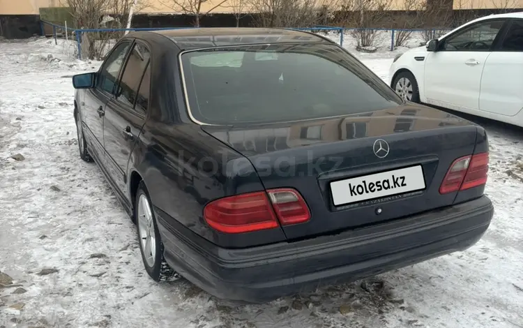 Mercedes-Benz E 230 1996 годаfor3 200 000 тг. в Астана