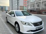 Toyota Camry 2012 года за 10 300 000 тг. в Жанаозен – фото 4