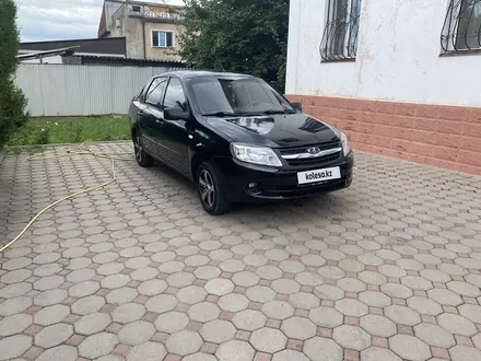 ВАЗ (Lada) Granta 2190 2013 года за 1 900 000 тг. в Алматы – фото 4