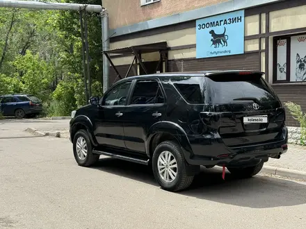 Toyota Fortuner 2013 года за 10 850 000 тг. в Караганда – фото 2