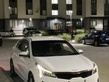 Kia Rio 2021 года за 7 300 000 тг. в Актау