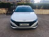 Hyundai Elantra 2021 года за 11 500 000 тг. в Шымкент