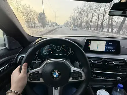 BMW 530 2019 года за 16 000 000 тг. в Алматы – фото 12