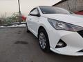 Hyundai Accent 2020 года за 7 350 000 тг. в Алматы – фото 2