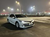 Toyota Camry 2019 года за 12 800 000 тг. в Астана – фото 4