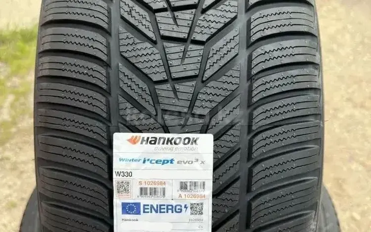 Шины Hankook 235/55/r20 W330 за 90 000 тг. в Алматы