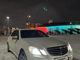 Mercedes-Benz E 200 2011 года за 7 800 000 тг. в Астана