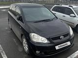 Toyota Ipsum 2005 года за 5 200 000 тг. в Астана