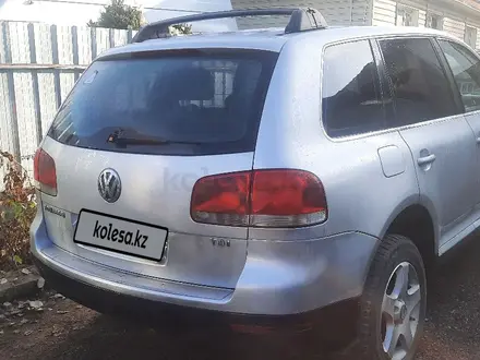 Volkswagen Touareg 2004 года за 3 900 000 тг. в Алматы – фото 3