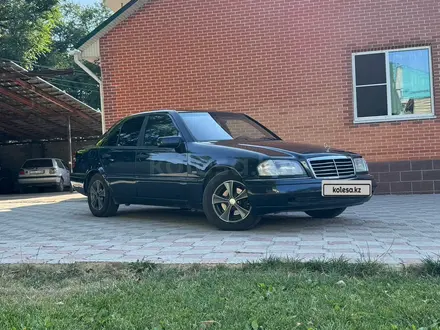 Mercedes-Benz C 240 1997 года за 2 500 000 тг. в Алматы – фото 8