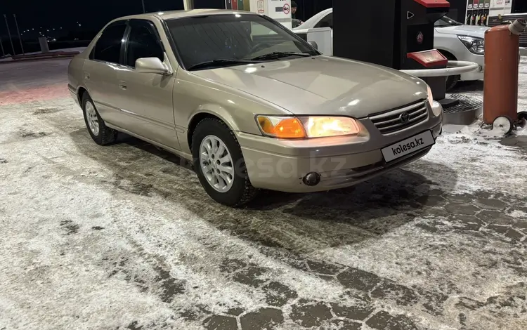 Toyota Camry 1998 года за 3 300 000 тг. в Астана