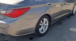 Hyundai Sonata 2011 годаүшін5 500 000 тг. в Актобе – фото 4