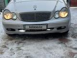 Mercedes-Benz C 180 2001 года за 3 000 000 тг. в Костанай