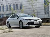 Toyota Camry 2020 года за 13 700 000 тг. в Алматы