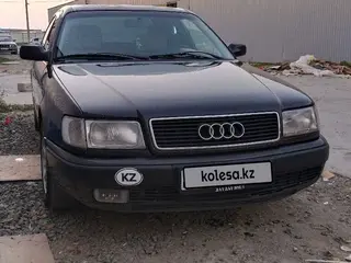 Audi 100