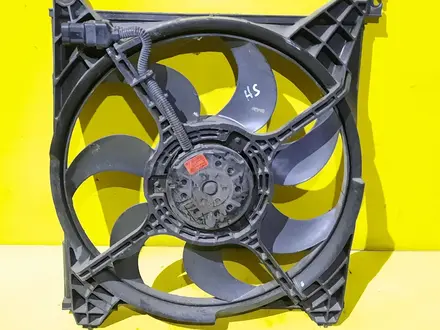 Вентилятор охлаждения радиатора хундай санта фе sm за 25 000 тг. в Караганда