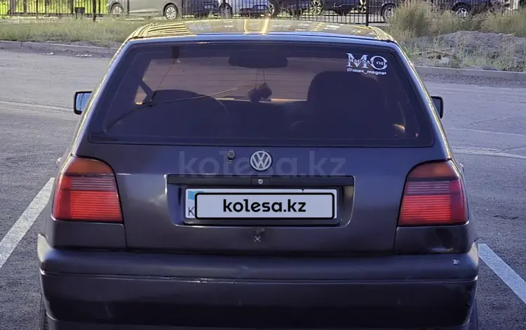Volkswagen Golf 1993 года за 1 550 000 тг. в Караганда