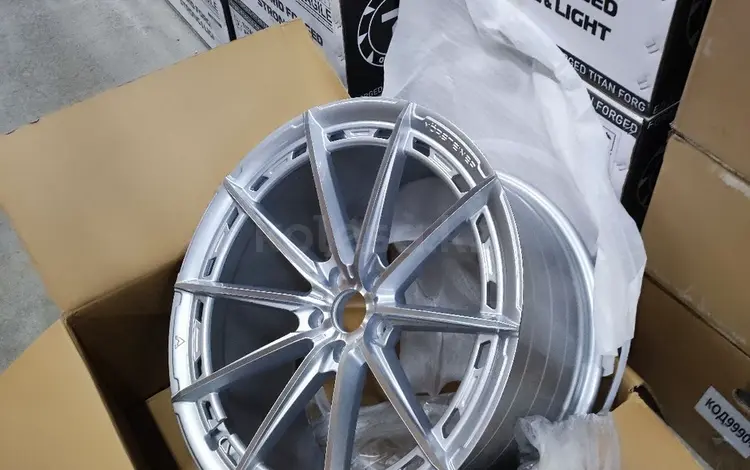 R21 10J 5X112 ET35 66, 6 MS за 560 000 тг. в Алматы