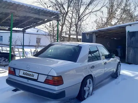 Mercedes-Benz E 230 1990 года за 2 000 000 тг. в Шымкент – фото 19