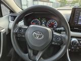 Toyota RAV4 2019 года за 13 900 000 тг. в Алматы – фото 4