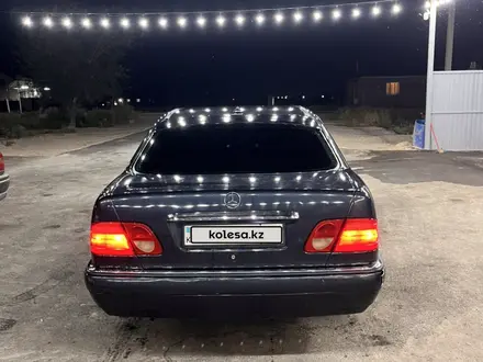 Mercedes-Benz E 230 1997 года за 2 500 000 тг. в Алматы – фото 7
