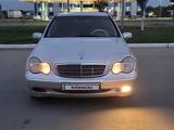 Mercedes-Benz C 180 2002 годаfor3 100 000 тг. в Актобе