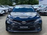 Toyota Camry 2020 года за 11 900 000 тг. в Уральск – фото 2