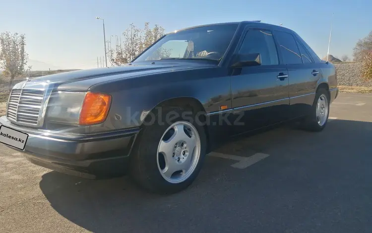 Mercedes-Benz E 200 1992 годаfor2 390 000 тг. в Шымкент