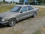 Mercedes-Benz E 220 1993 года за 2 200 000 тг. в Павлодар