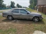 Mercedes-Benz E 220 1993 года за 2 200 000 тг. в Павлодар – фото 3