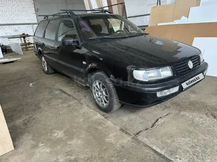 Volkswagen Passat 1994 года за 1 810 000 тг. в Уральск