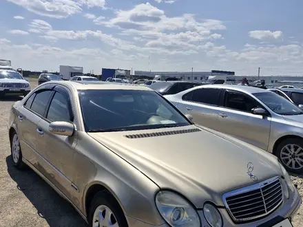 Mercedes-Benz E 240 2005 года за 4 500 000 тг. в Актобе – фото 3