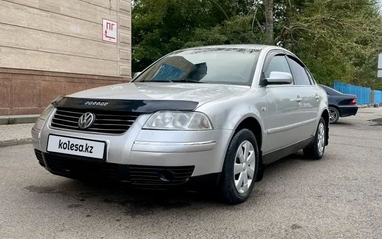 Volkswagen Passat 2002 годаfor2 650 000 тг. в Астана