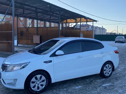 Kia Rio 2014 года за 4 600 000 тг. в Петропавловск – фото 2