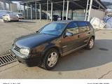 Volkswagen Golf 2001 годаfor1 550 000 тг. в Алматы