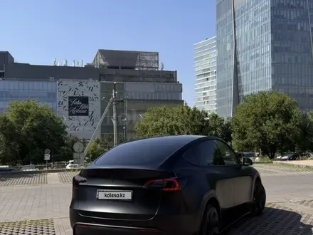 Tesla Model Y 2022 года за 16 100 000 тг. в Алматы – фото 8