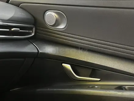 Hyundai Elantra 2023 года за 9 300 000 тг. в Актау – фото 14