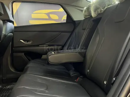 Hyundai Elantra 2023 года за 9 300 000 тг. в Актау – фото 16