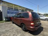 Kia Carnival 1998 года за 1 500 000 тг. в Алматы – фото 3