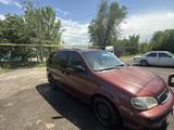 Kia Carnival 1998 года за 1 500 000 тг. в Алматы