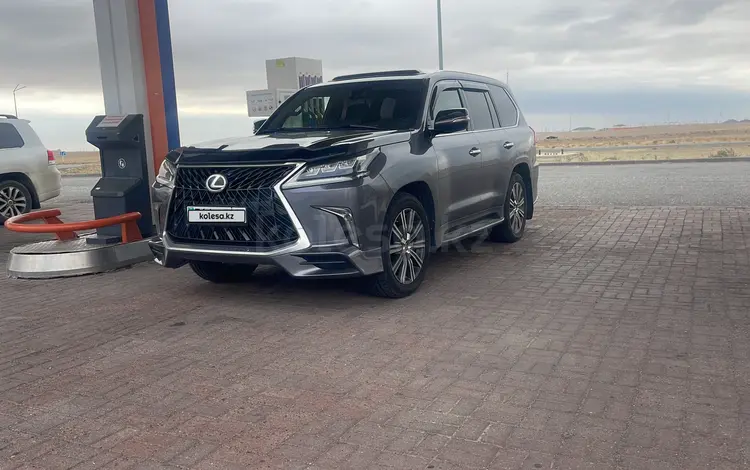 Lexus LX 570 2016 года за 35 000 000 тг. в Актобе