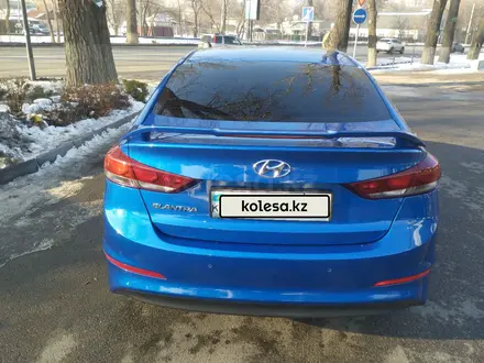 Hyundai Elantra 2018 года за 7 800 000 тг. в Алматы – фото 6