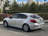 Chevrolet Cruze 2013 года за 2 200 000 тг. в Астана – фото 2