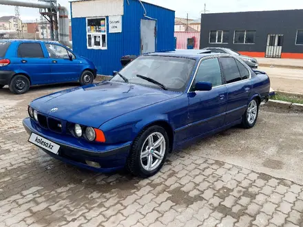 BMW 525 1993 года за 1 200 000 тг. в Актау – фото 2